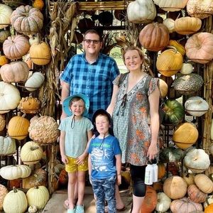 Meet your Posher, Caroline